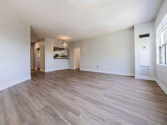 5th image of 9 Chalmers Rd #Penthouse 8
