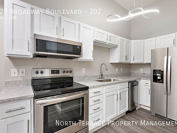2nd image of 920 Broadway Blvd #202