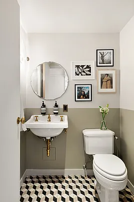 Sold by Douglas Elliman | media 10