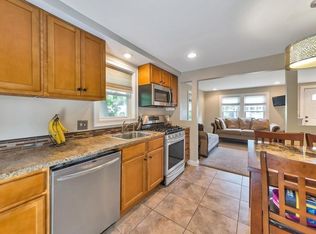 48 Drexel St, Springfield, MA 01104