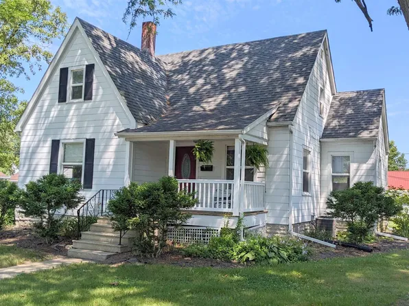 867 W Water St, Berne, IN 46711