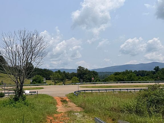 4th image of 1665 Cosby Hwy