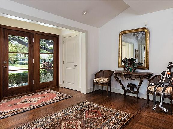 4th image of 5329 Nakoma Dr