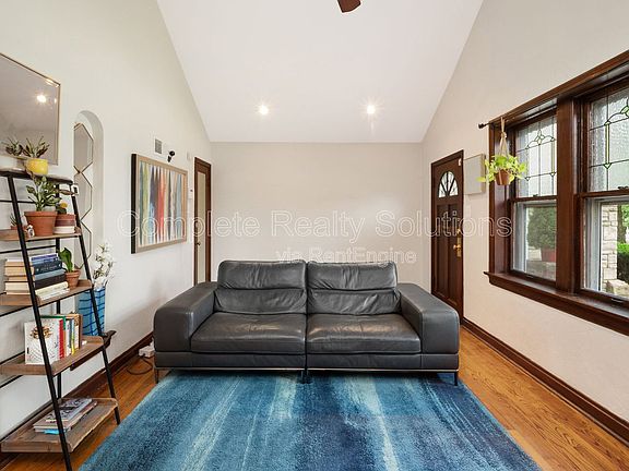 5th image of 2164 Lafayette Ave