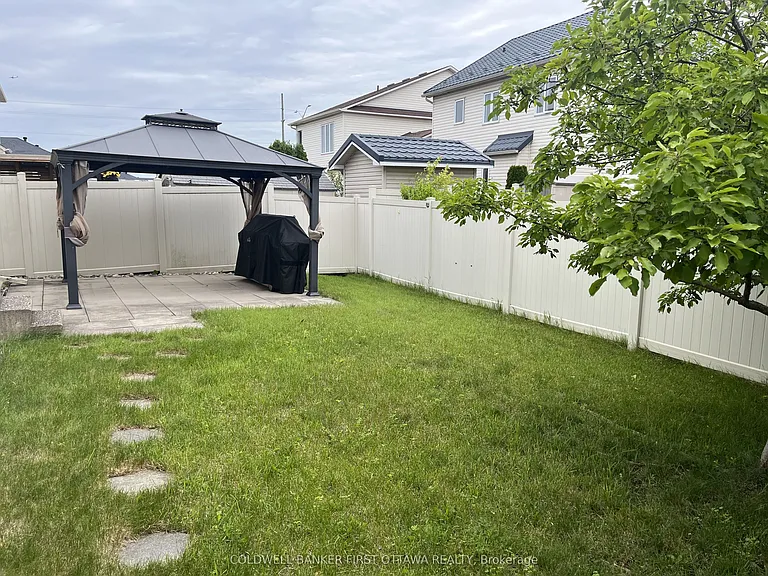 328 Fairlakes Way — Photo 19