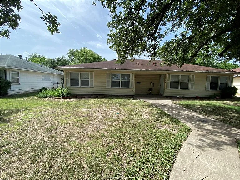 415 Sulphur Springs Rd — Photo 3