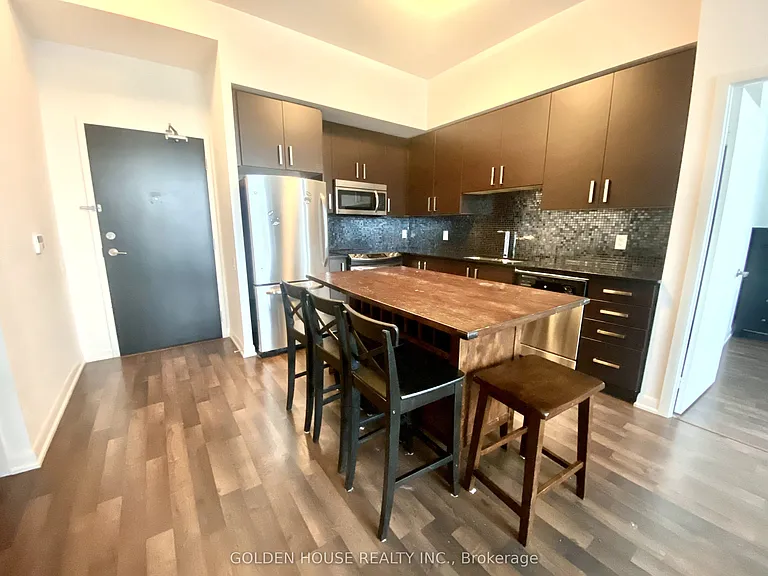 17 Anndale Dr #Penthouse 102 — Photo 6