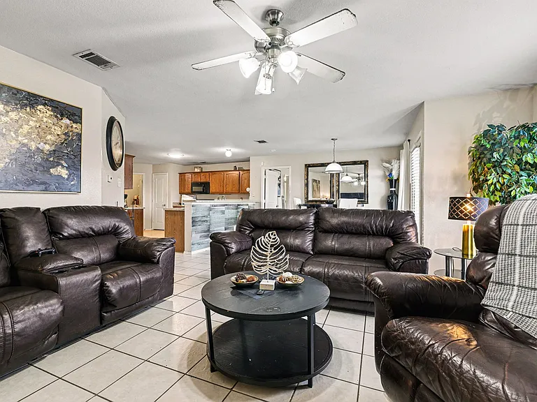 3608 Dove Ln — Photo 8