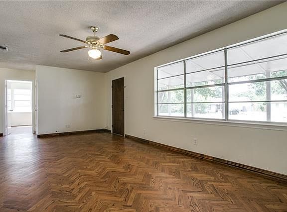 5th image of 1202 Carroll Ave