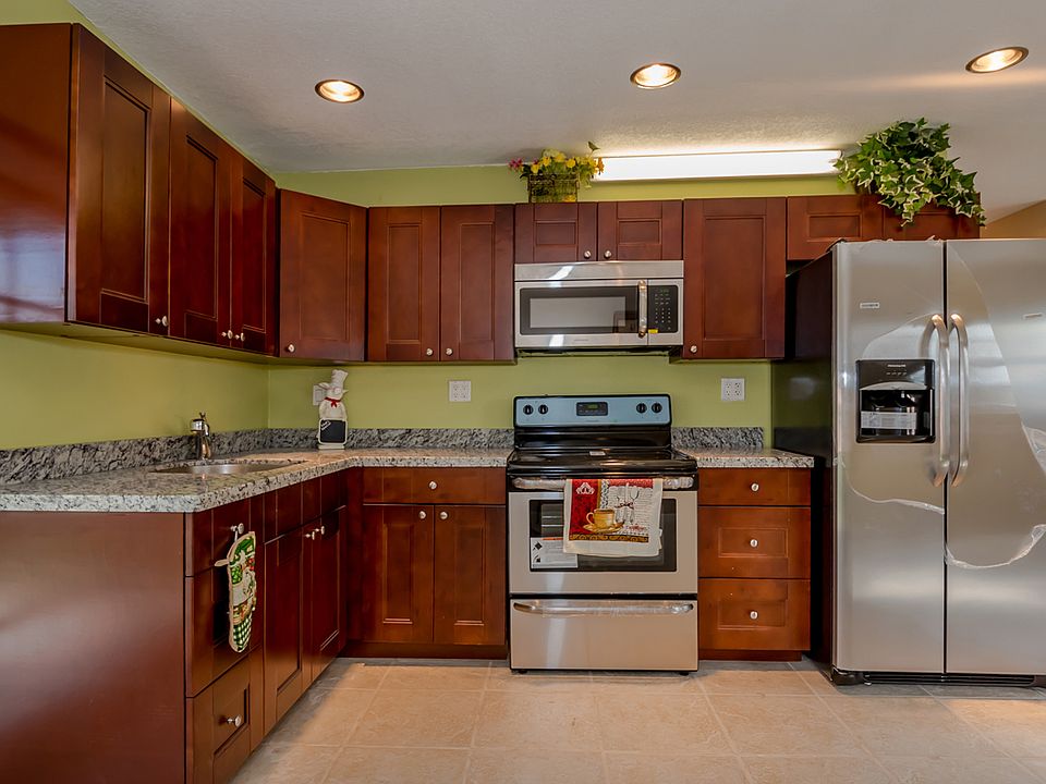 1st image of 4719 NW 44th St