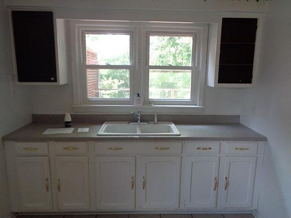5th image of 3207 Tytus Ave