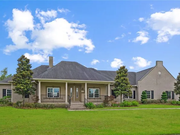 12 Island Club Dr, New Orleans, LA 70131