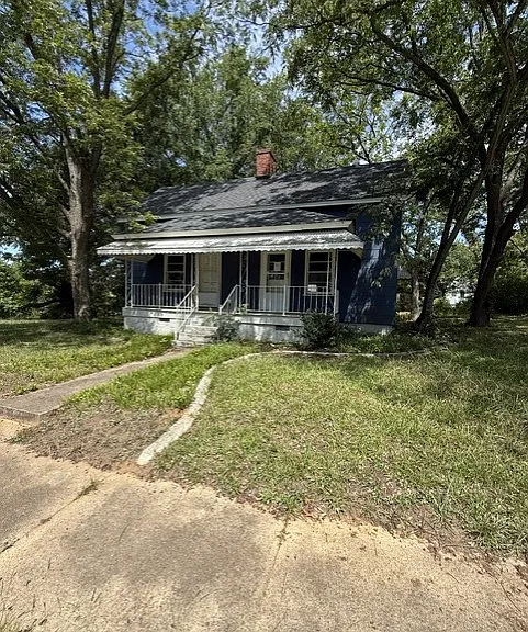 642 Carla St — Photo 1