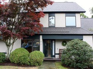 3 Westchester Way, Narragansett, RI 02882