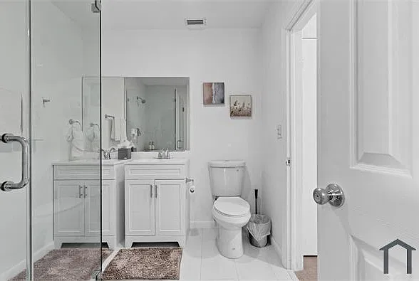 4 bed, $4,080 — Photo 3