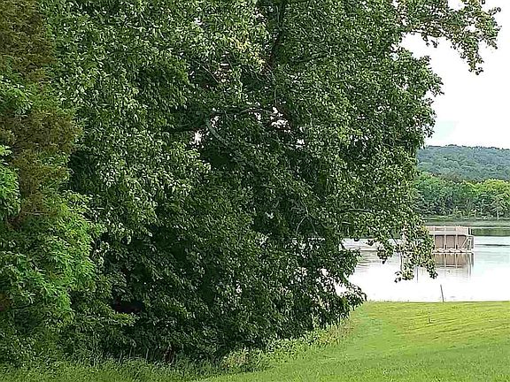 5th image of 4064 Paradise Rd
