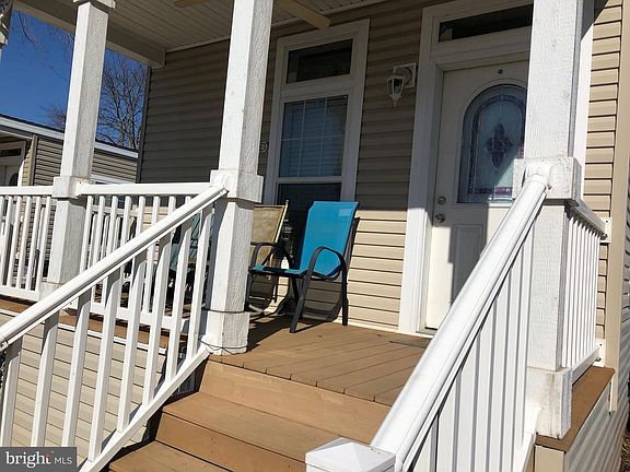 4th image of 14506 Northeast Pl
