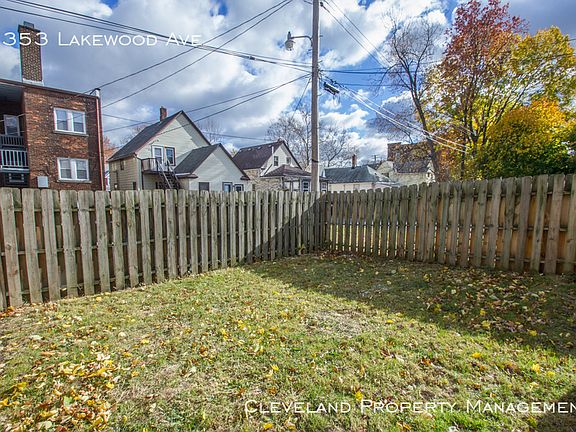 5th image of 1353 Lakewood Ave