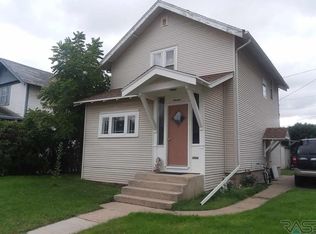 16 8th Ave NE, Aberdeen, SD 57401