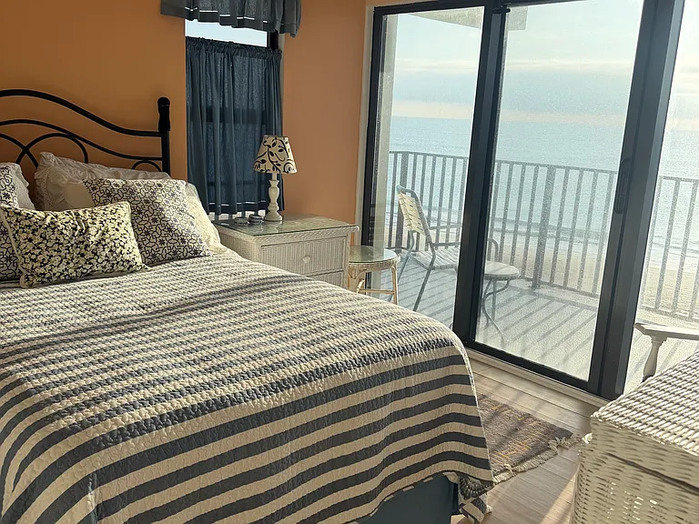 4400 Highway A1A — Photo 11