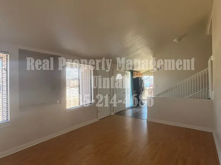 607 N 100 W — Photo 7