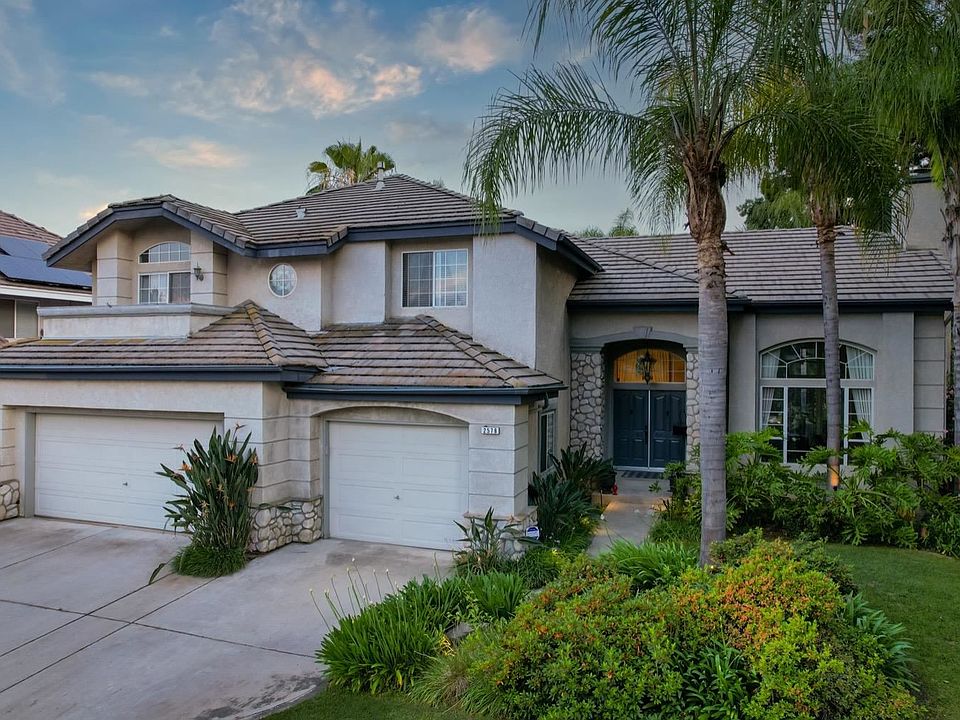 1st image of 2578 Celeste Ave