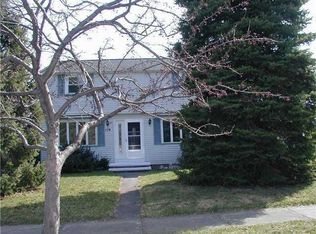 179 Drake Dr, Rochester, NY 14617