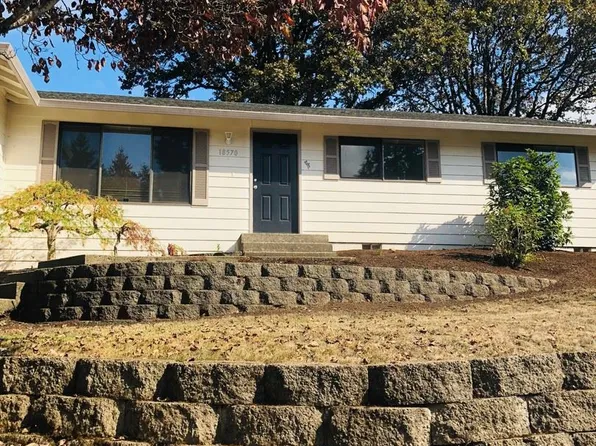 18570 Goetz Rd, Gladstone, OR 97027