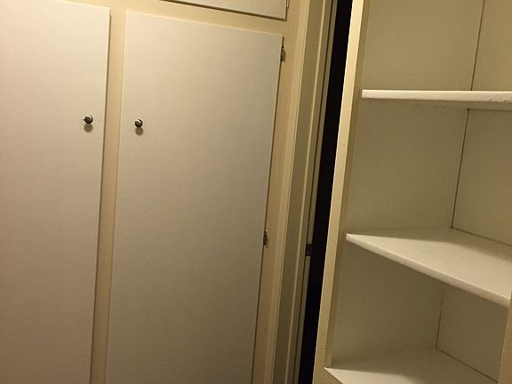 4th image of 492 Silverwood Ave APT B