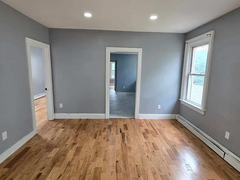 952 Lafayette St #2A — Photo 6