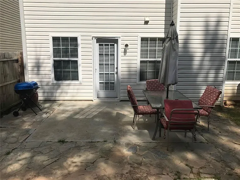 322 Hidden Creek Ln — Photo 39