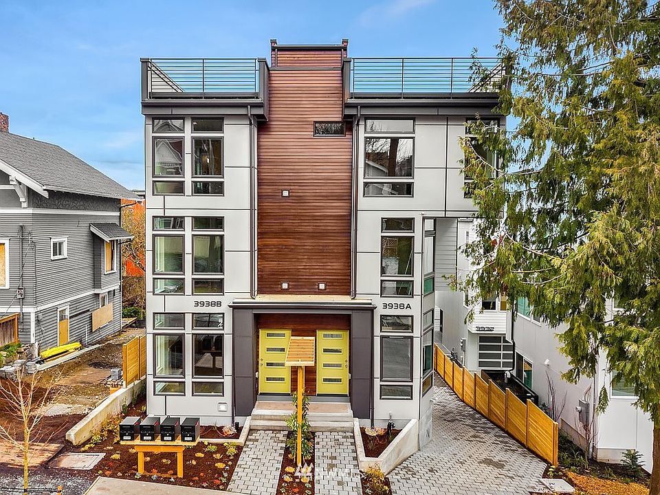 1st image of 3938 A 1st Avenue NE