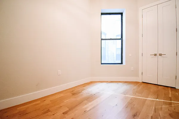 Rented by Skyward | media 22