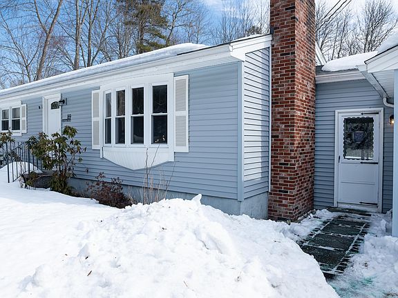 2nd image of 89 Duck Pond Road