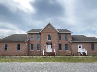 367 Oak Dr, Arnold, MD 21012