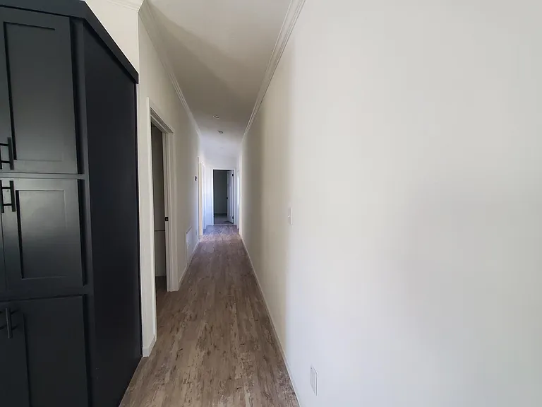 779 Chalet Ave — Photo 9