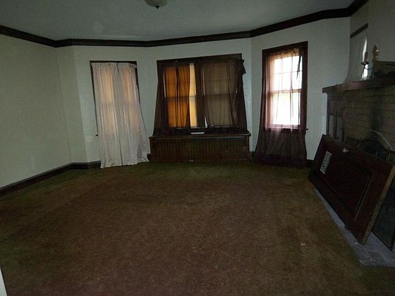5th image of 414 S 2nd Ave