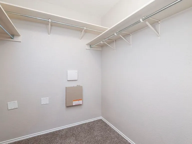 11055 Armor Arch — Photo 8