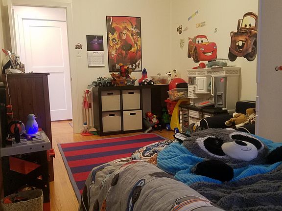 4th image of 712 Barcelona Dr