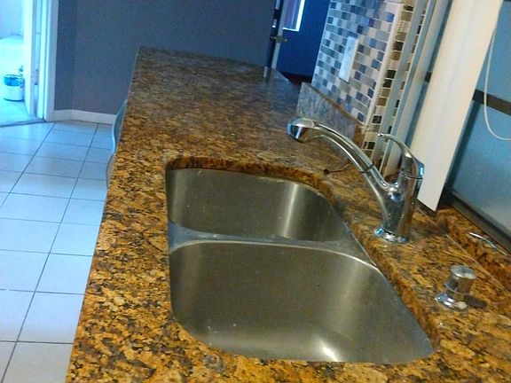 Kitchen (Sink)