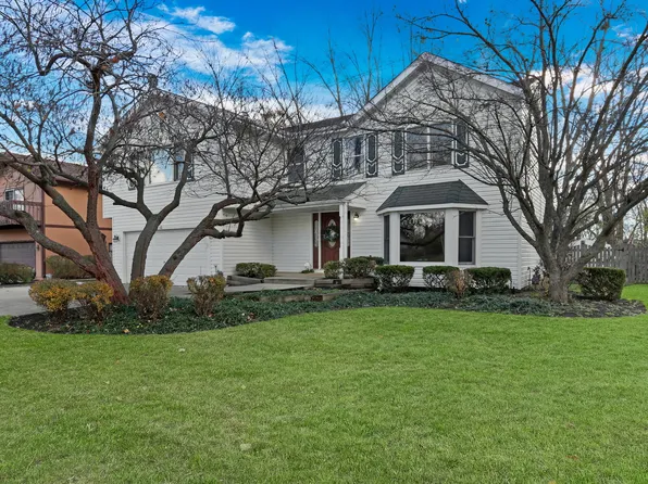 17727 W Dartmoor Dr, Grayslake, IL 60030