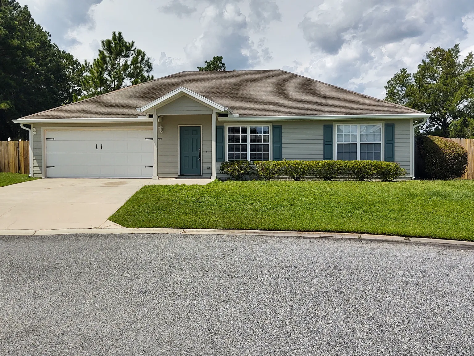 3 bed, 1492 sqft, $1,750 — Photo 2