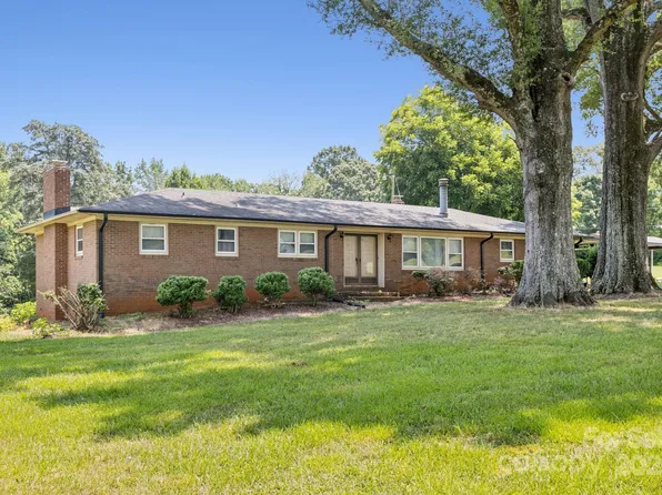 8110 Arlington Church Rd, Charlotte, NC 28227