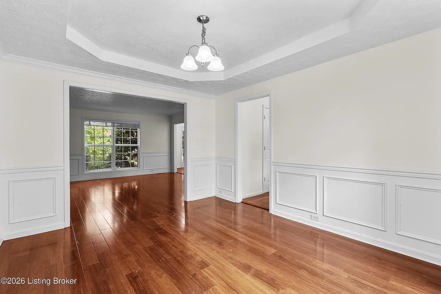 4 bed, 3.5 bath, 3481 sqft, $3,200 — Photo 4