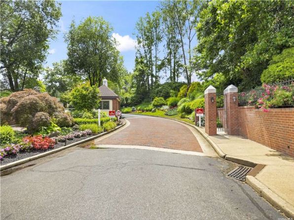 282 Swan Ct