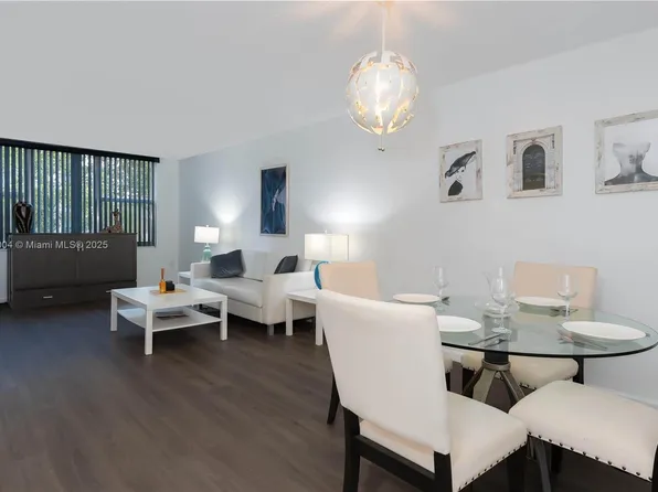 17890 W Dixie Hwy APT 319, North Miami Beach, FL 33160