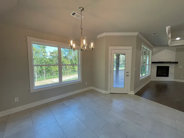 18 Olmsted Cir — Photo 8