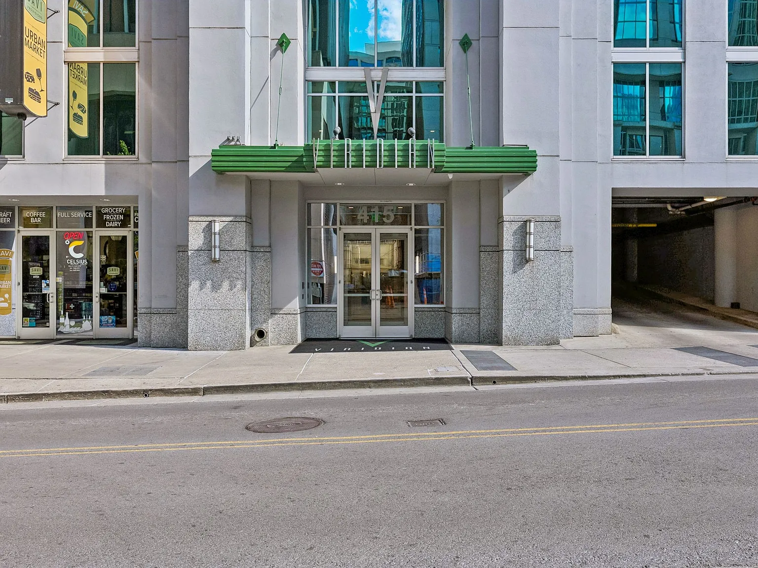 1 bed, 735 sqft, $2,000 — Photo 3