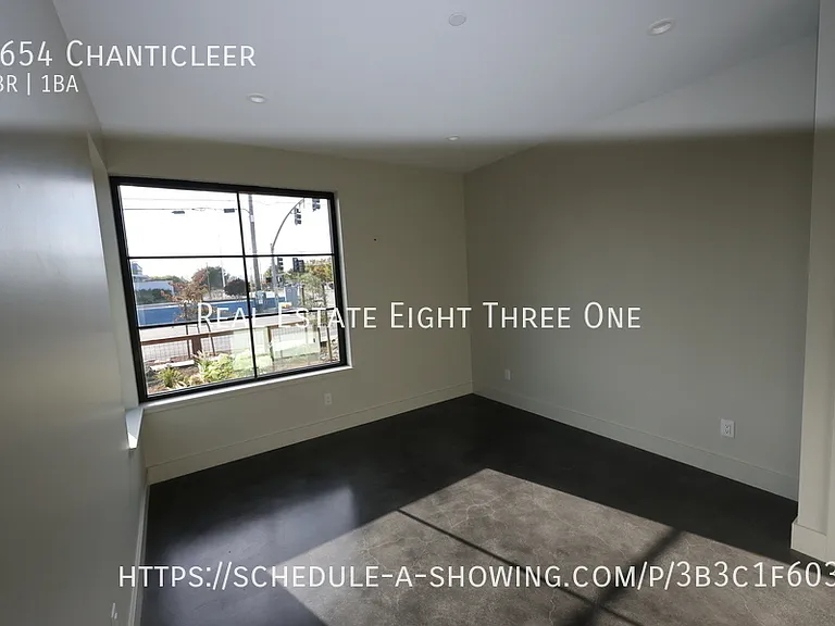 1654 Chanticleer Ave — Photo 7