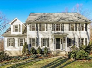 24 Sunset Hill Rd, Brookfield, CT 06804